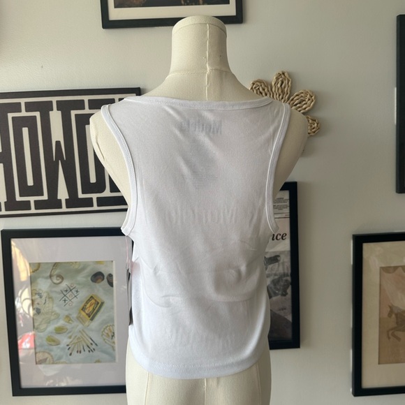 Modelo Tank Top - Picture 9 of 12